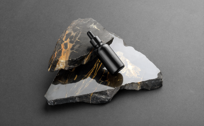 黑金大理石上的化妆品样机PSD